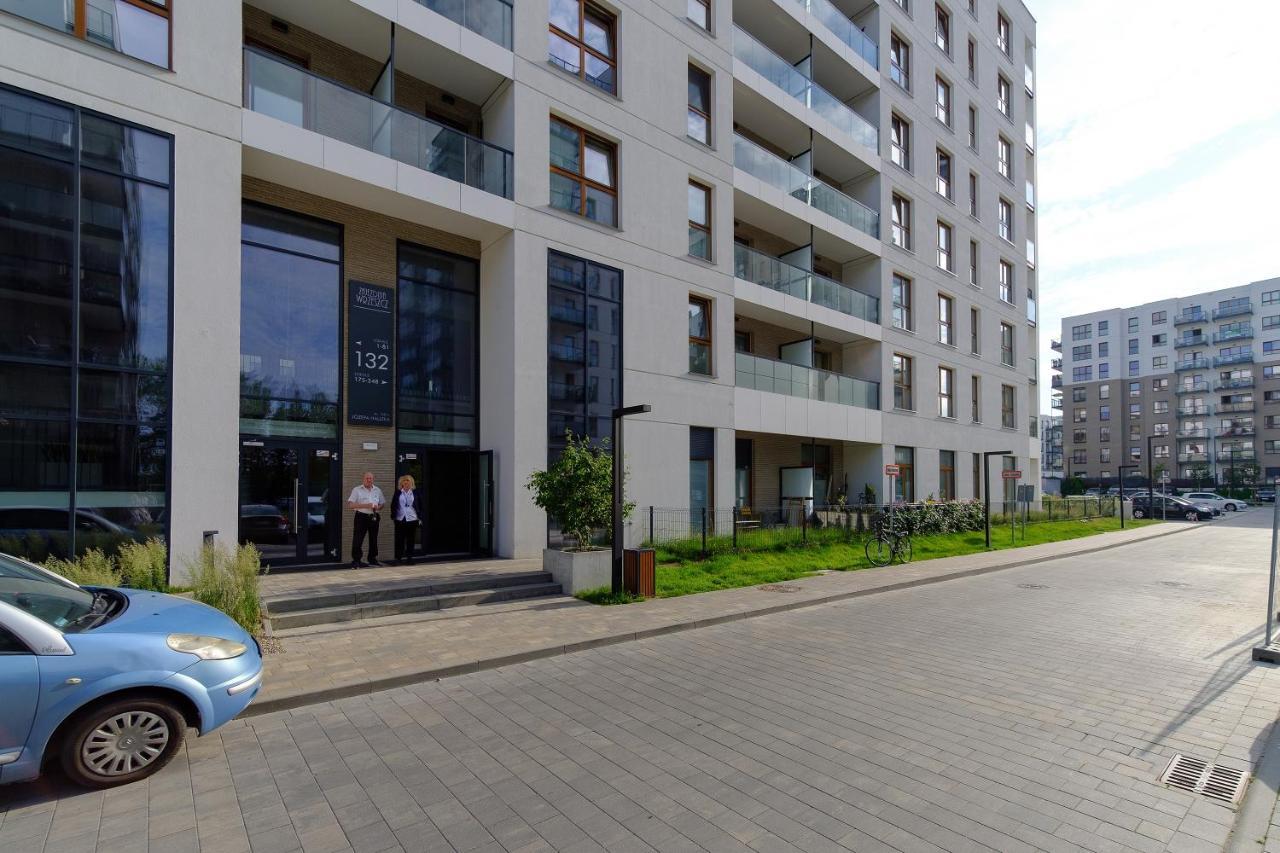 Hello Apartments Zajezdnia Wrzeszcz With Private Parking Gdańsk Kültér fotó